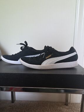 Puma Womens Black Suede Sneakers with White Formstrip and Gold Logo